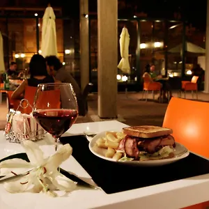 **** Hotell Tach Airport Spanien
